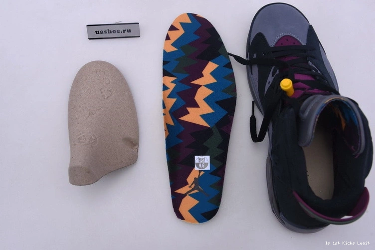 Jordan Bordeaux CT8529-063 Air 6 0302